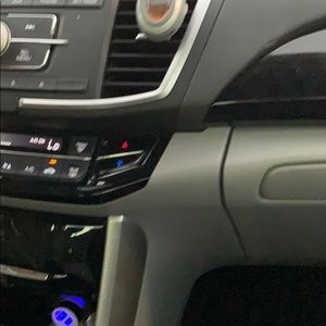 Meet your Posher, Cauleen